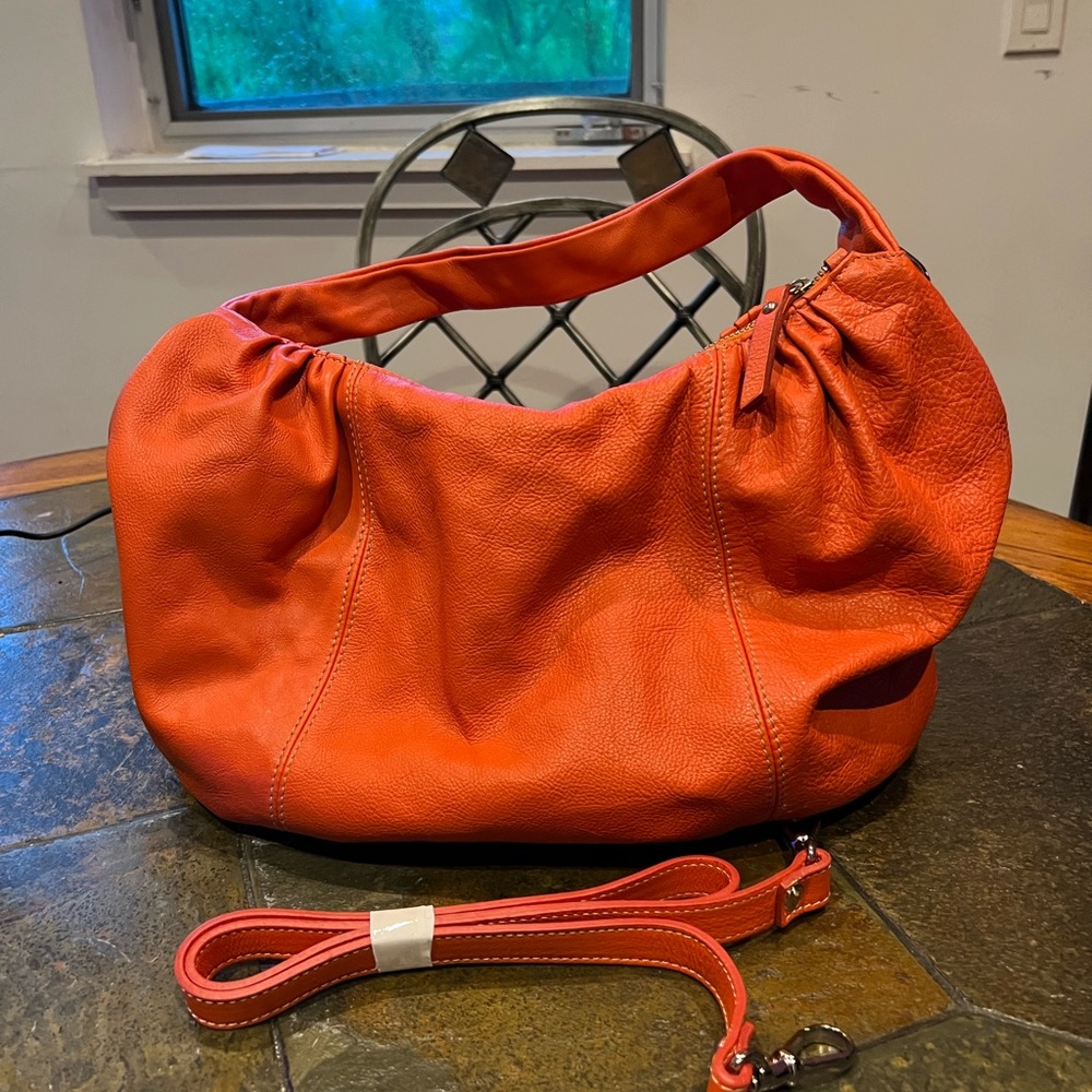 INNUE orange leather handbag